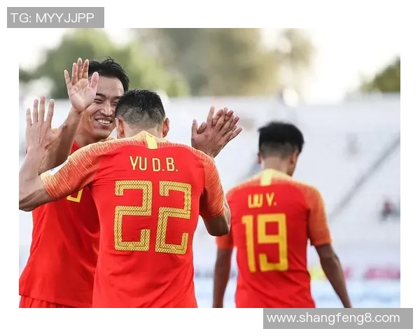 上海足球队个人能力引发热议球迷对球员表现褒贬不一