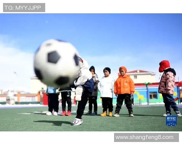 动漫足球明星动态壁纸带你感受激情与梦想的完美结合 动漫足球明星动态壁纸带你感受激情与梦想的完美结合